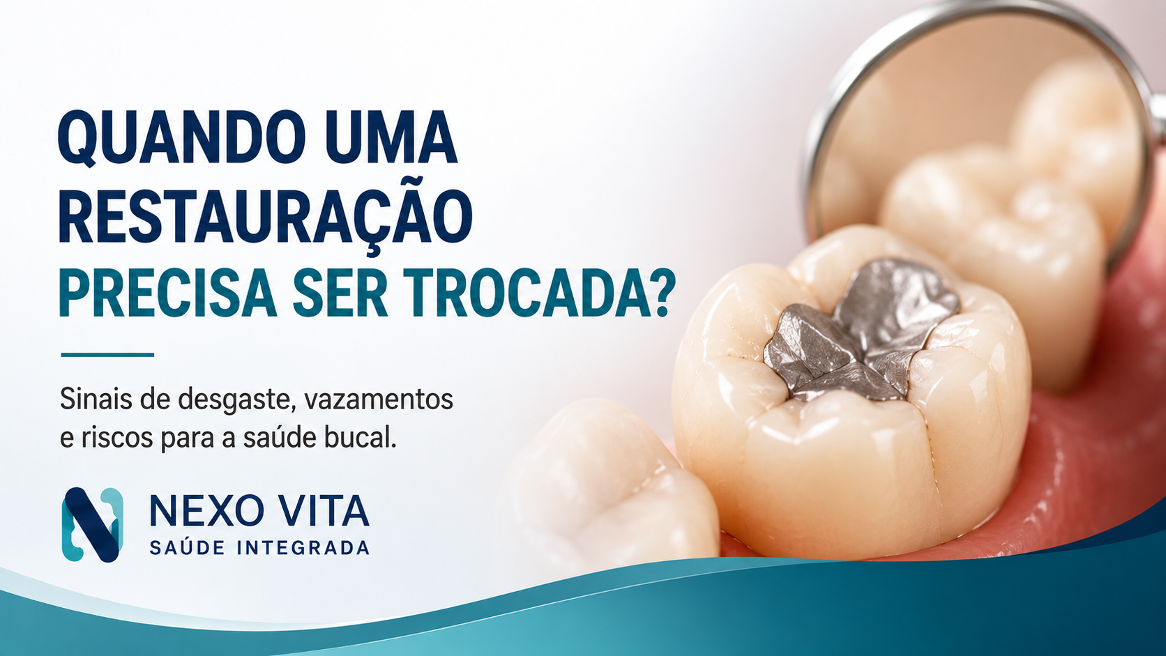 Dentista avaliando uma restauração em resina composta